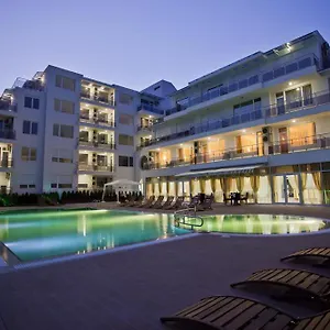 sea-apartments-in-incognito-aparthotel.burgashotels.net/